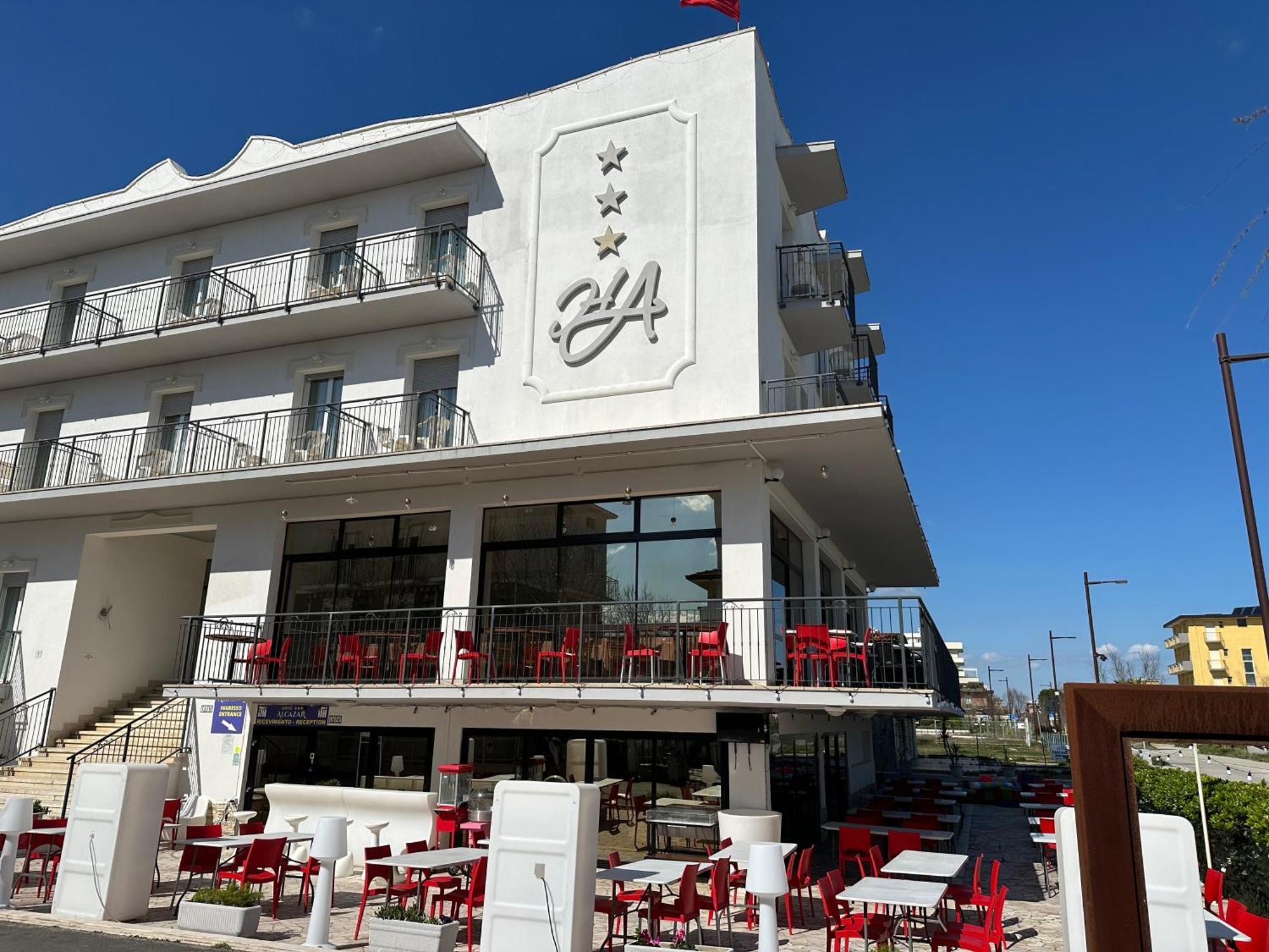 Hotel Alcazar Ρίμινι Εξωτερικό φωτογραφία
