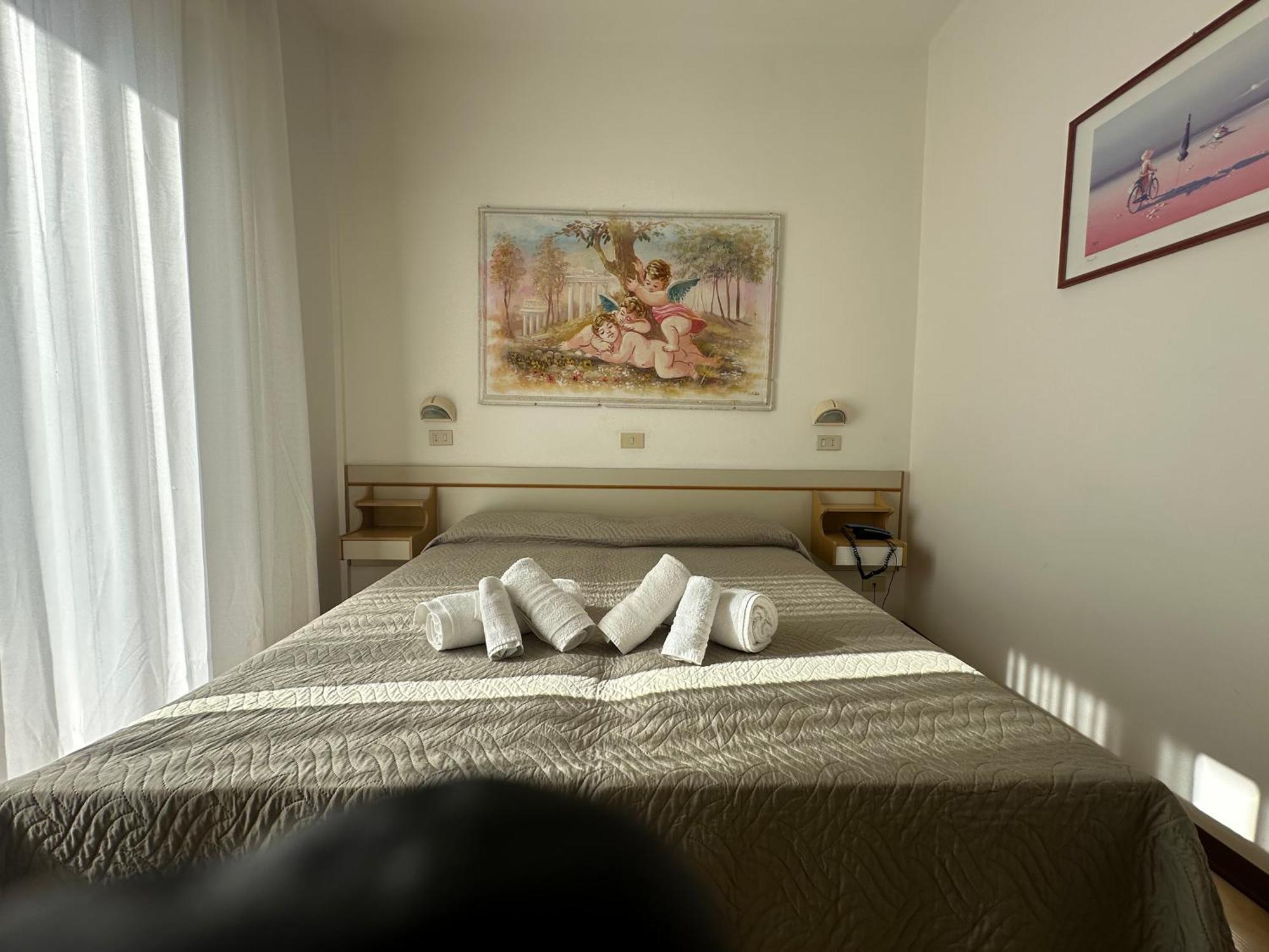 Hotel Alcazar Ρίμινι Εξωτερικό φωτογραφία